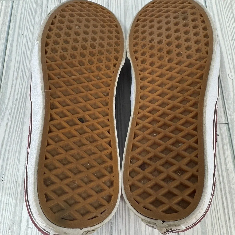 Vans Women's 8 Slip-On Burgundy Suede Crocodile Embossed Sneakers Low Top Shoes